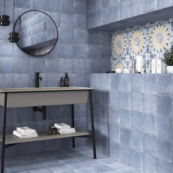Carrelage mur et sol bleu Salle de Bain - Aubagne - MAINZU CERAMICA