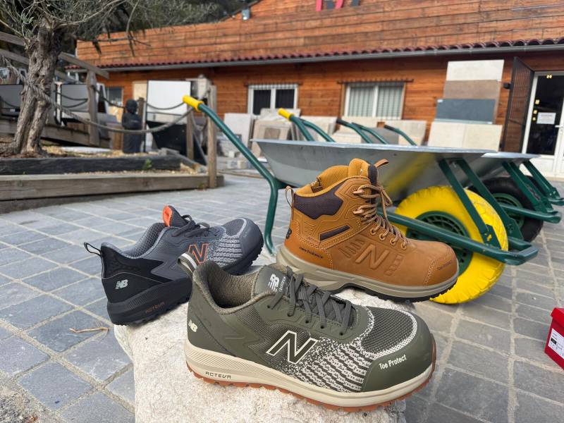 Baskets et chaussures de sécurité légères de la marque New Balance à Saint-Maximin-la-Sainte-Baume