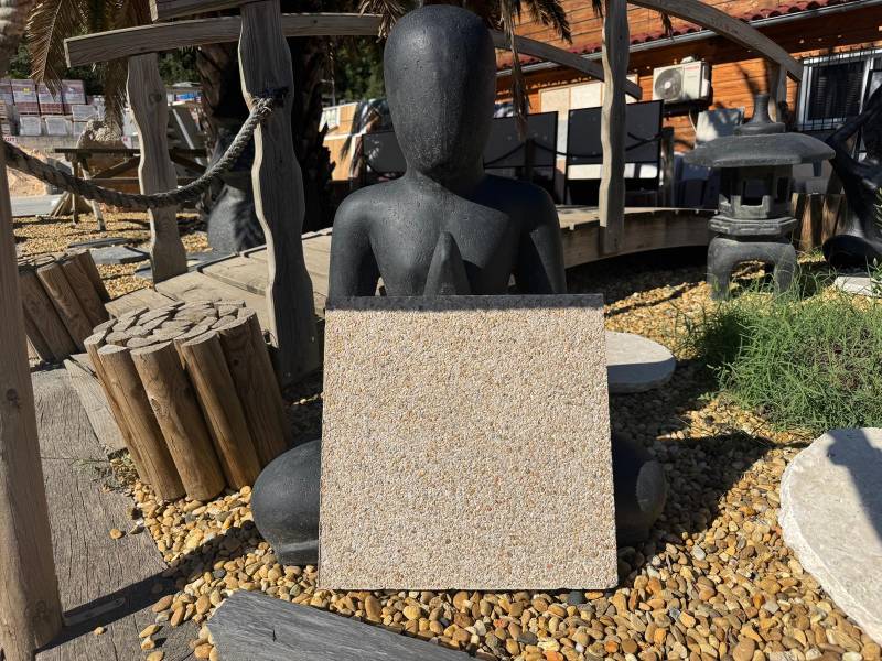 Dalles gravillonnées 40×40 jaune ou rose – 3 cm – au meilleur prix pour pose sur sable à Aubagne 13400