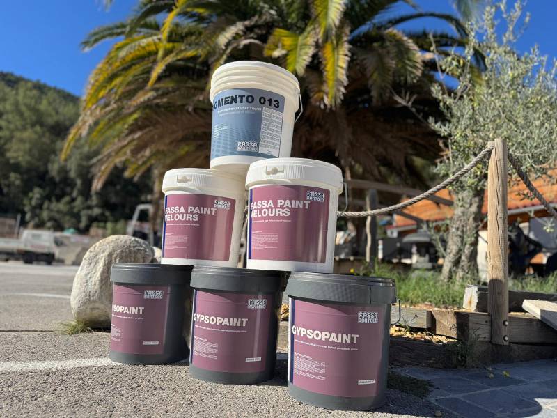 Vente de primaire d’accrochage, peinture mat et peinture velours couvrantes à bon prix à Marseille La Valentine