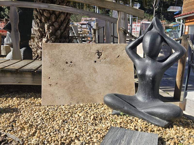 Dalle de travertin second choix en stock à Auriol